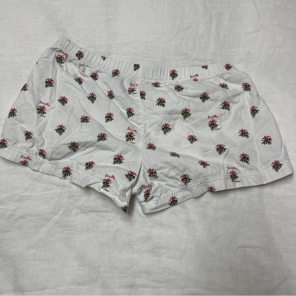 Mistletoe Shorts ~Final Sale - Picture 4 of 13